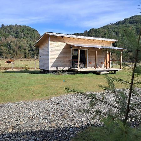 Cabana Del Campo Hornopiren Exterior foto