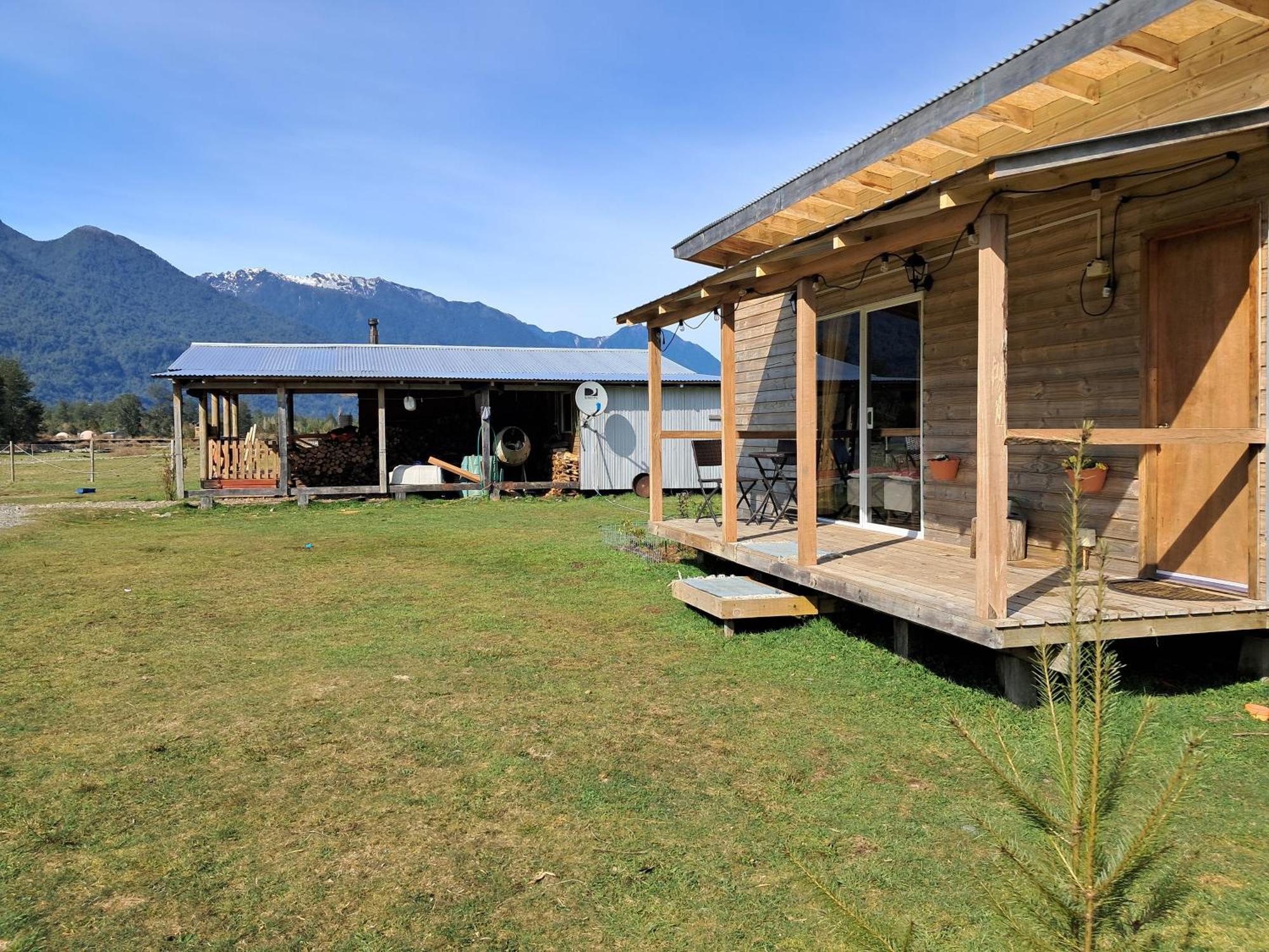 Cabana Del Campo Hornopiren Exterior foto